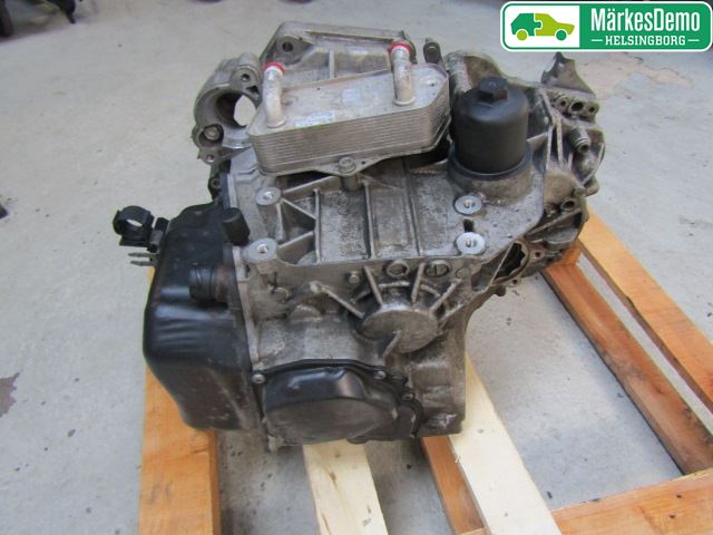 Volkswagen VW PASSAT 05-11 Växellåda Automat