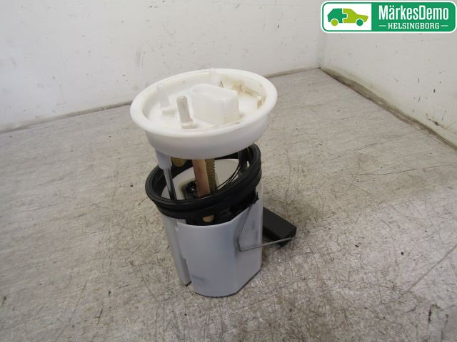 Volkswagen VW POLO 10-17 Bränslepump El