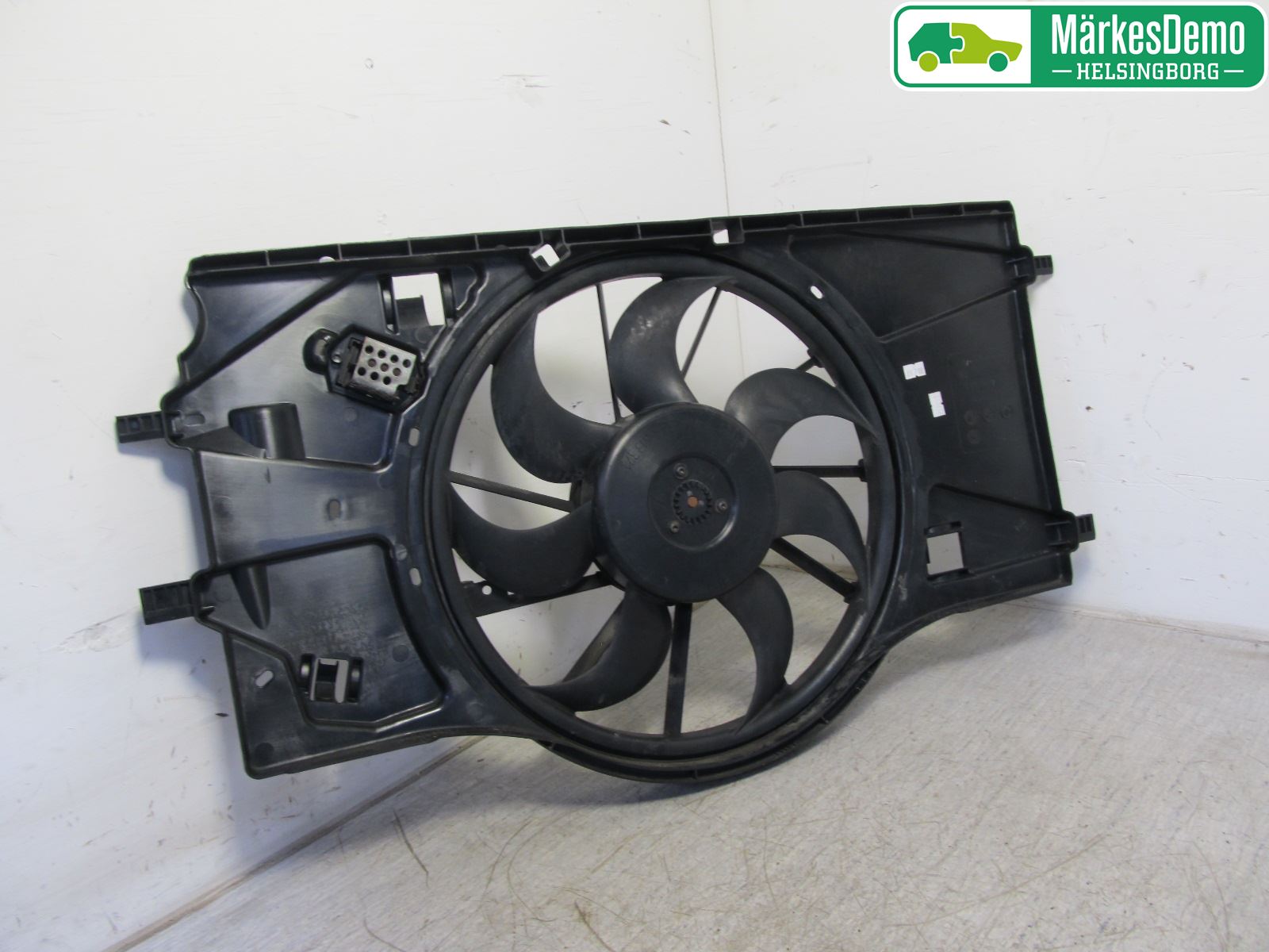 Renault LAGUNA III 08-10 Kylfläkt El