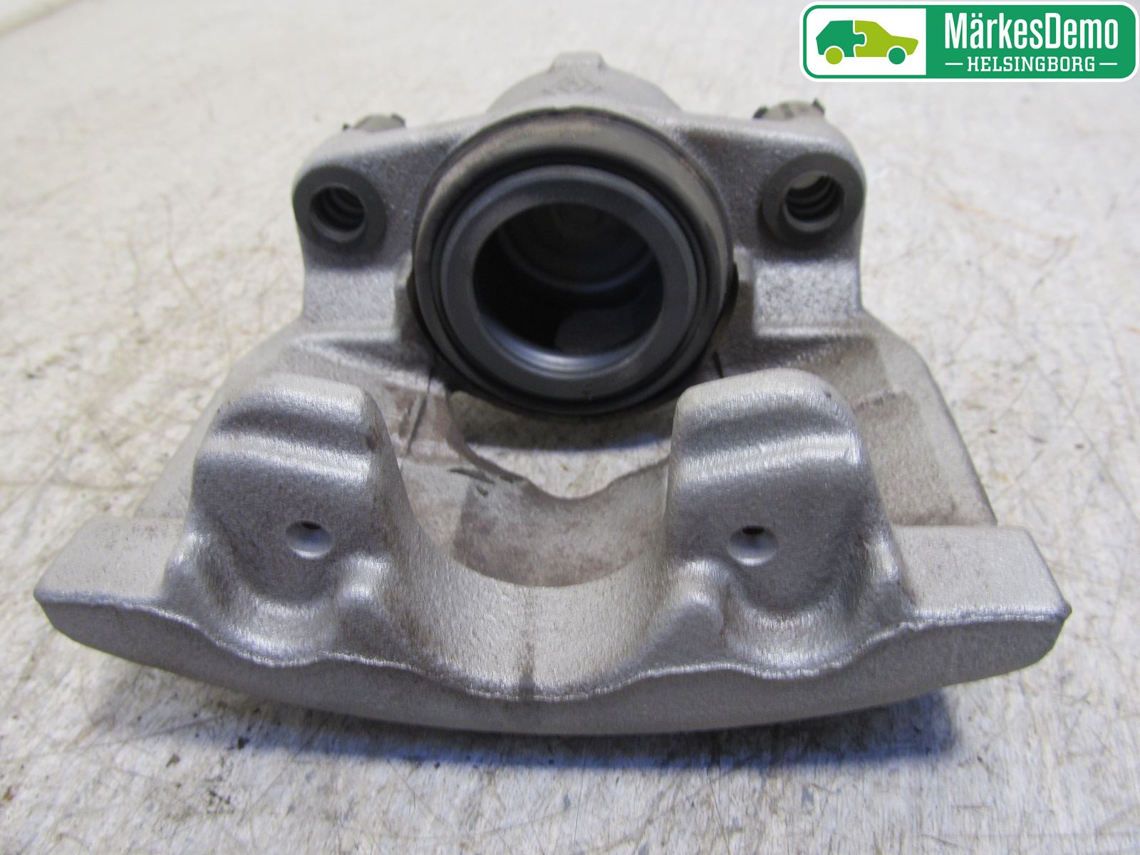 Dacia DUSTER 10-17 Bromsok Fram Höger