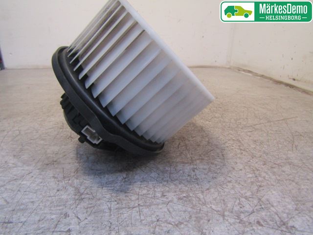 Kia OPTIMA 00-15 Värmefläkt