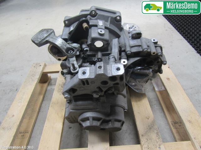 Volkswagen VW GOLF VI 09-13 Växellåda Man 6 Vxl