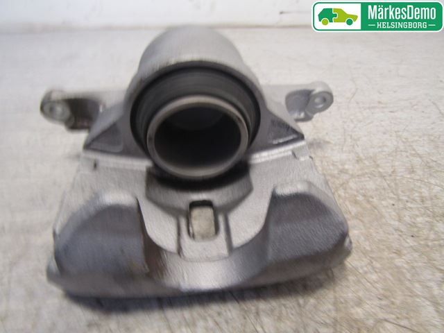 Nissan QASHQAI 14-17 Bromsok Fram Höger