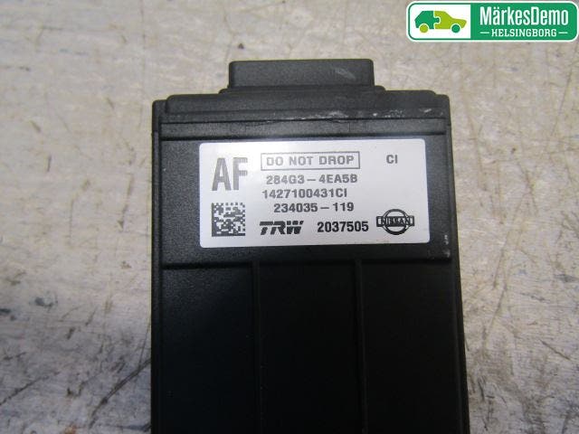 Nissan QASHQAI 14-17 Sensor Aktivt Kollisionsskydd