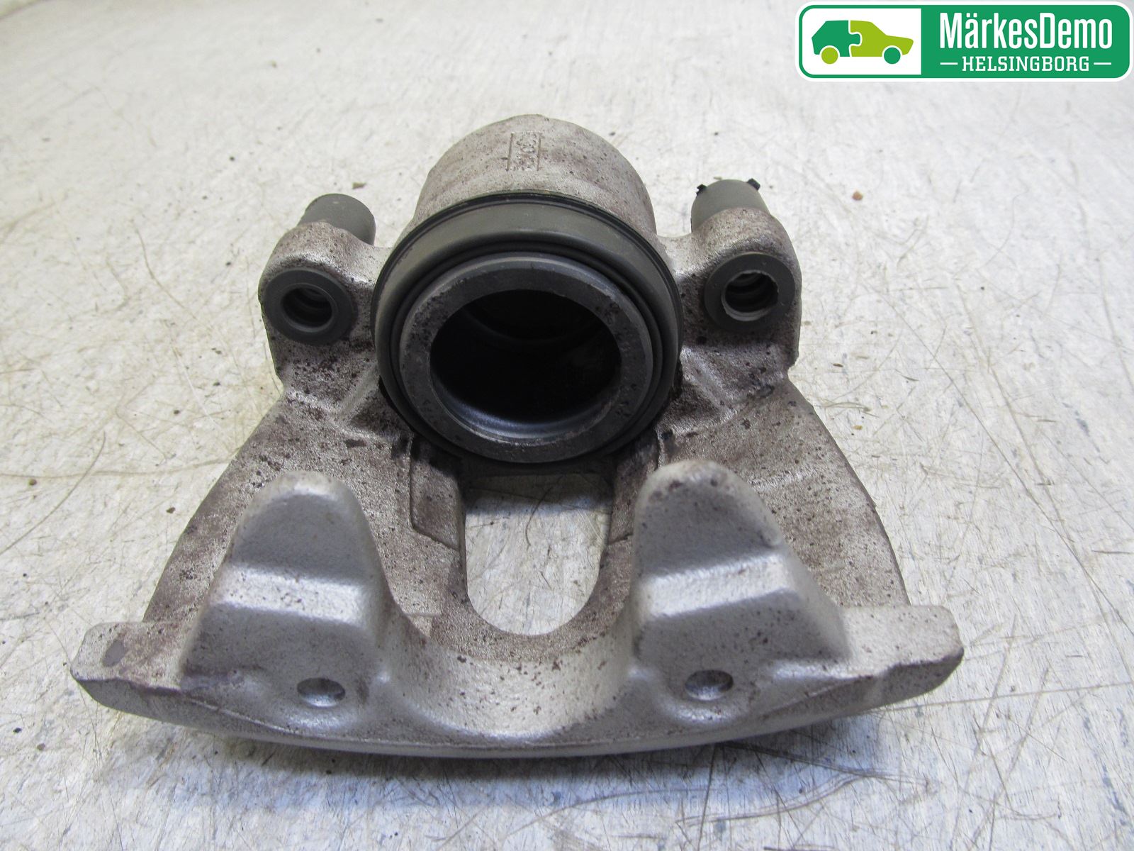 Ford FOCUS     04-07 Bromsok Fram Vänster