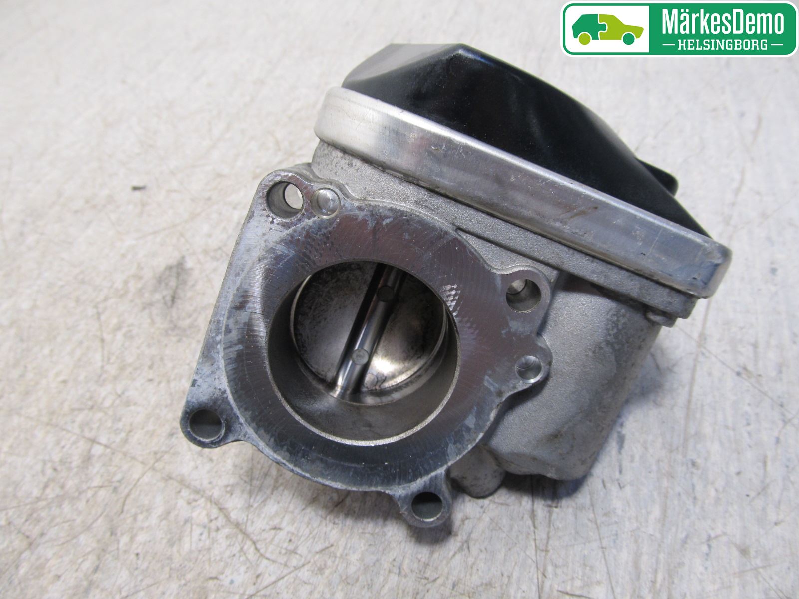 Dacia SANDERO 09-13 Injspjällhus