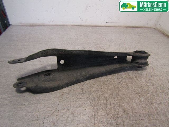 BMW X4 F26 14-18 Bärarm Bak Höger