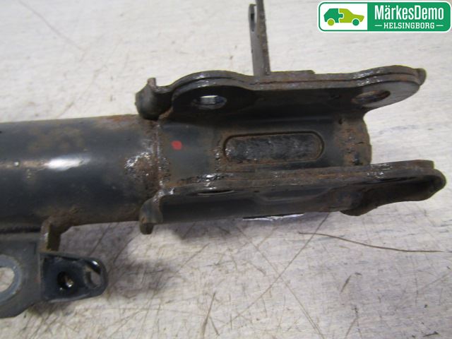Hyundai i20 PB 09-14 Fjäderben Fram Vänster