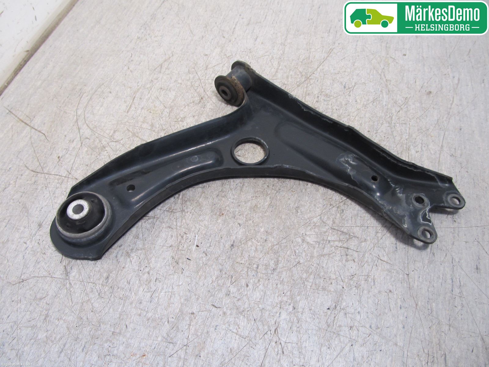 Volkswagen VW UP! / E-UP! Bärarm Fram Undre Vä