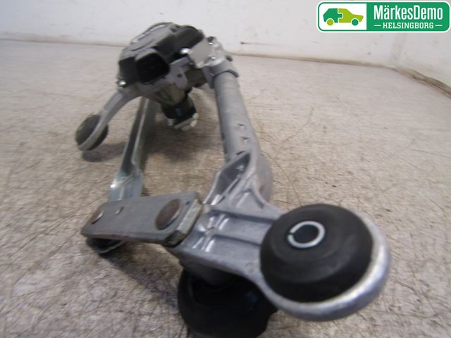 Nissan MICRA 11-16 Torkarmotor Vindruta