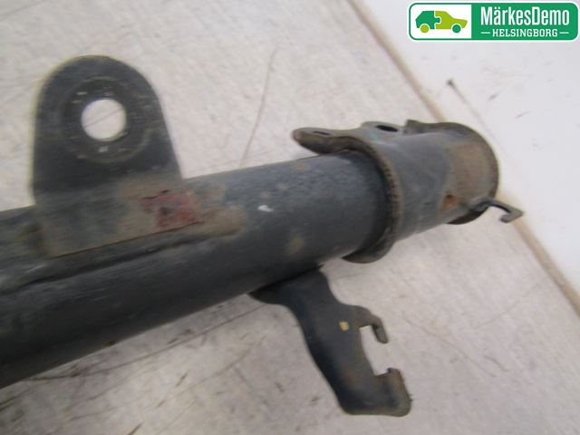 Nissan MICRA 11-16 Fjäderben Fram Höger