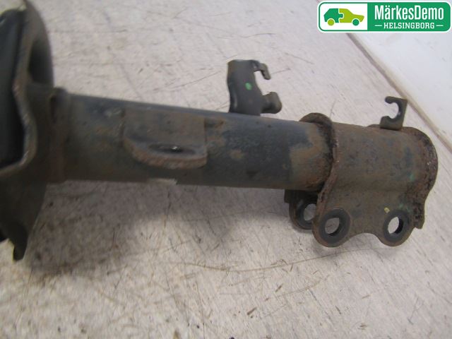 Nissan MICRA 11-16 Fjäderben Fram Vänster