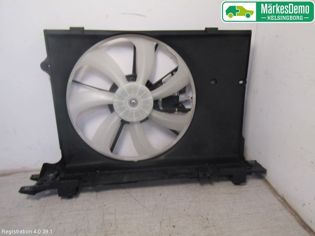 Toyota AURIS 10-12 Kylfläkt El