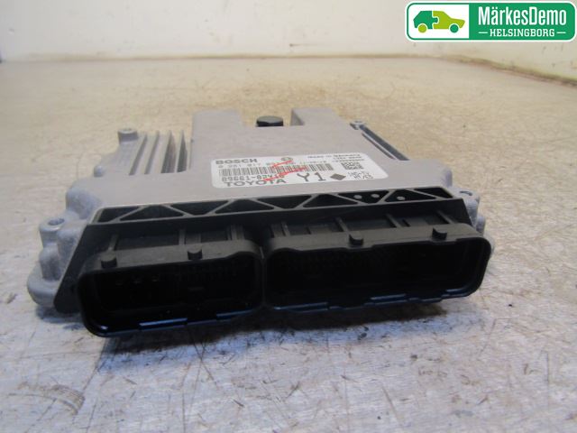 Toyota AURIS 10-12 Styrenhet Insprut Bensin