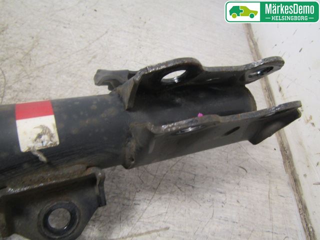 Toyota AURIS 10-12 Fjäderben Fram Vänster