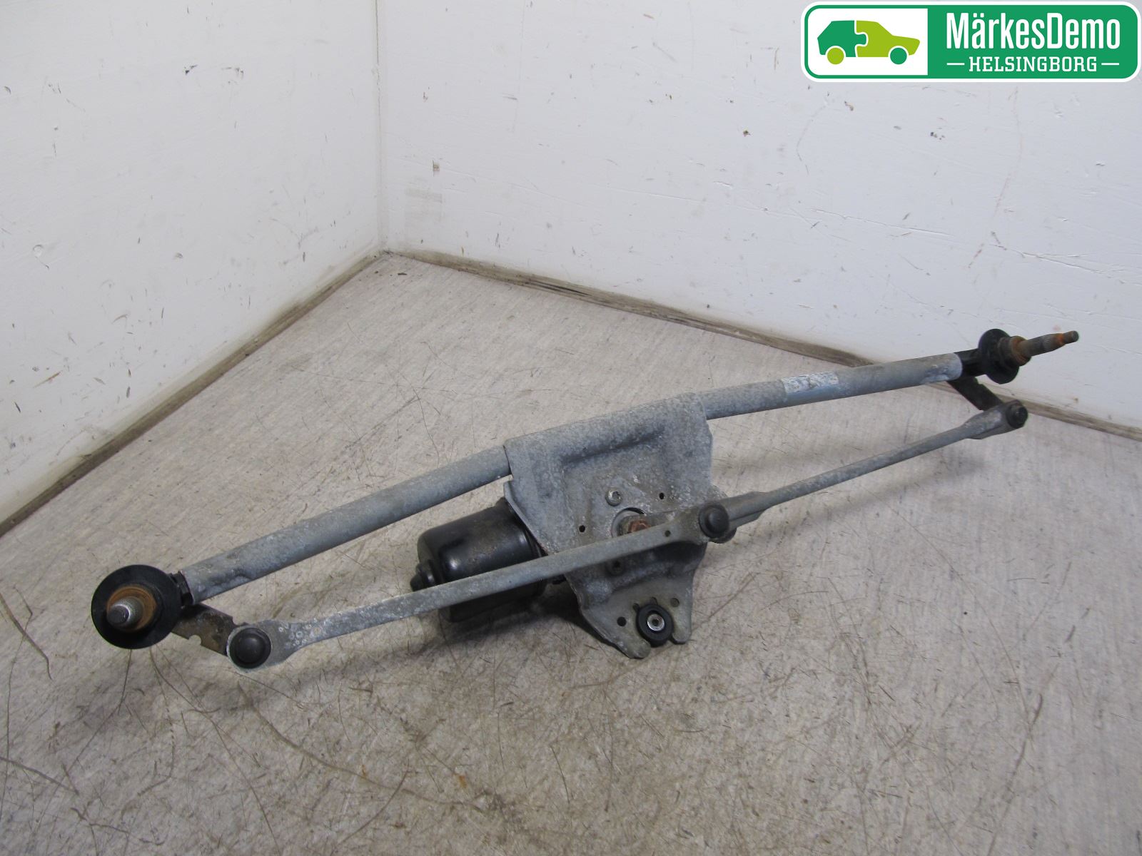 Nissan KUBISTAR Torkarmotor Vindruta