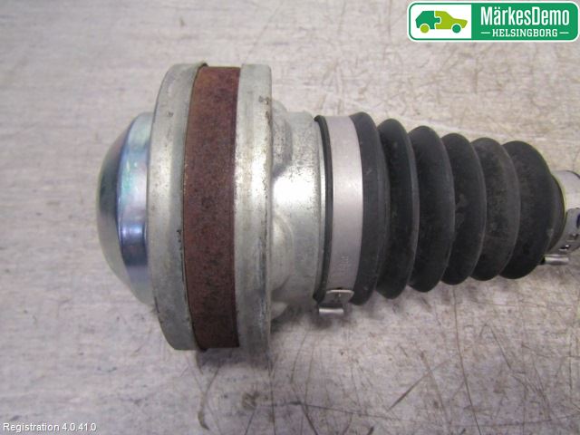 Audi TT/TTS 07-14 Drivaxel Fram Vänster