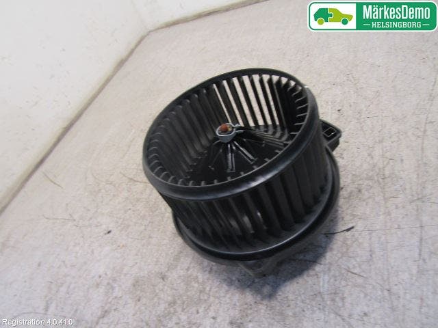 Hyundai i40 08-15 Värmefläkt