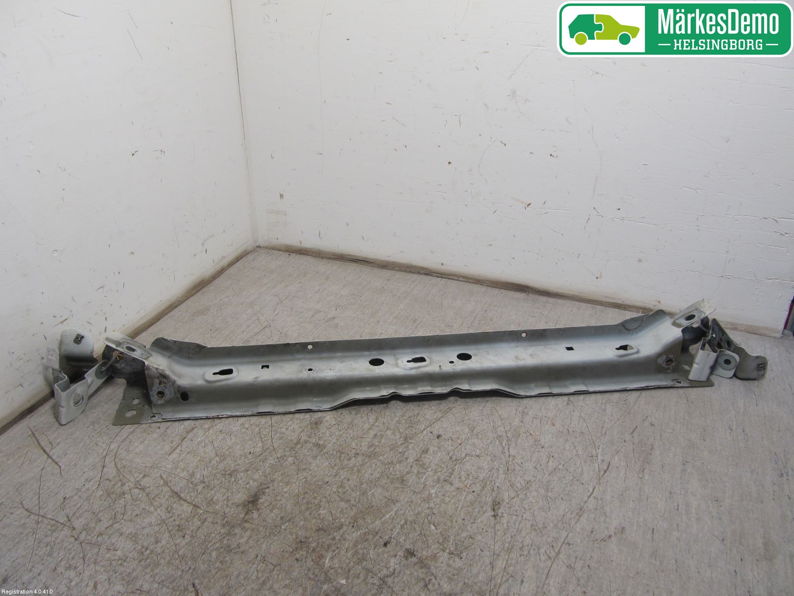 Saab 9-5 10-12 Front Huvlåsplåt-Balk