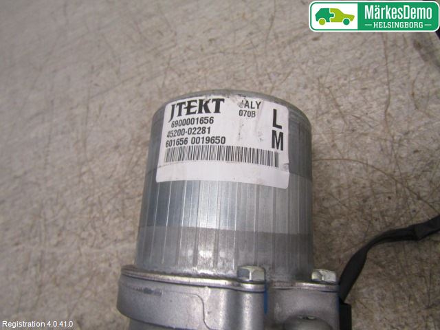 Toyota AURIS 07-09 Rattaxelagg Med Inb Servo