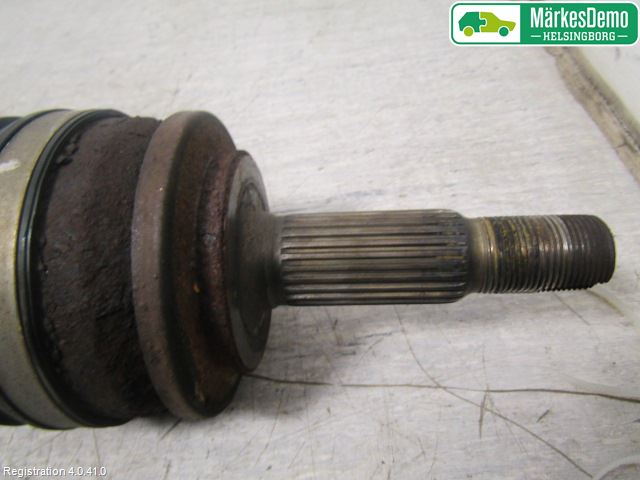 Toyota AURIS 07-09 Drivaxel Fram Vänster