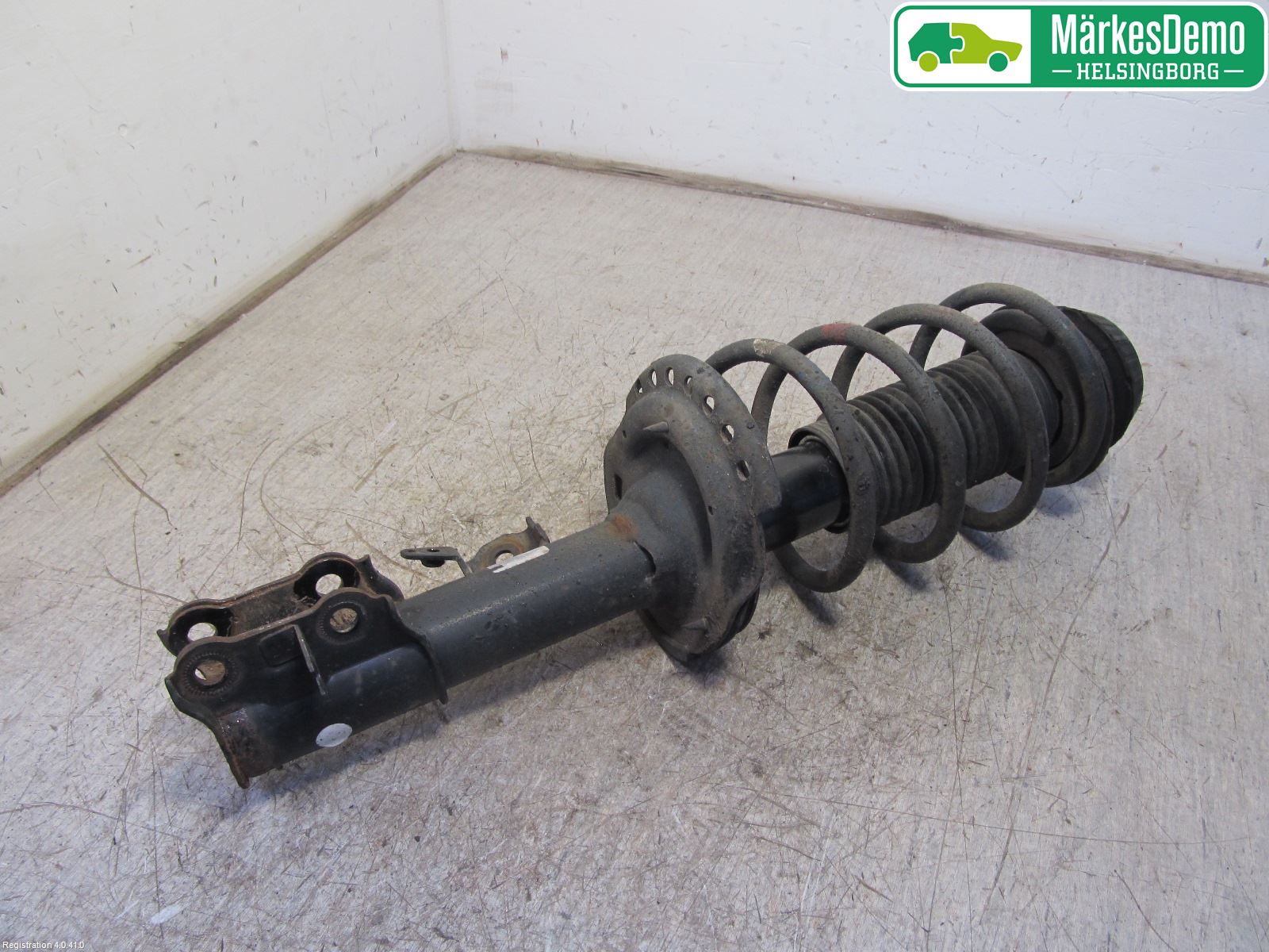 Hyundai i20 PB 09-14 Fjäderben Fram Vänster