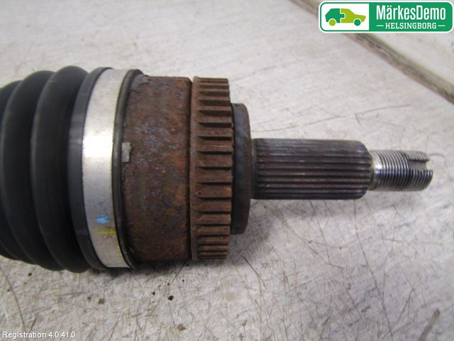 Kia SPORTAGE (SL) 11-15 Drivaxel Fram Vänster