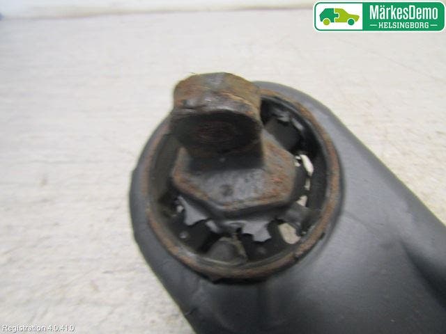 Kia SPORTAGE (SL) 11-15 Bärarm Bak Höger