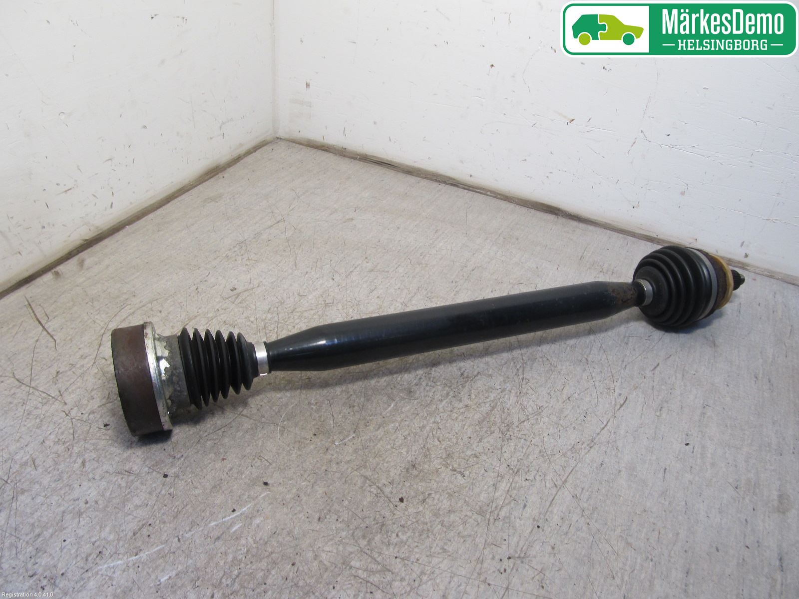 Skoda ROOMSTER Drivaxel Fram Höger