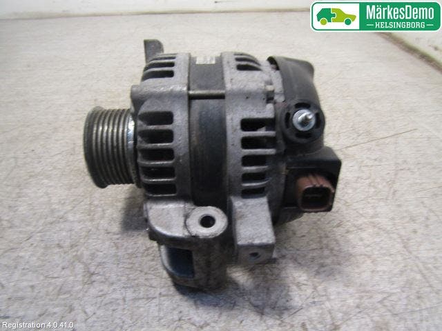 Toyota AVENSIS 09-15 Generator