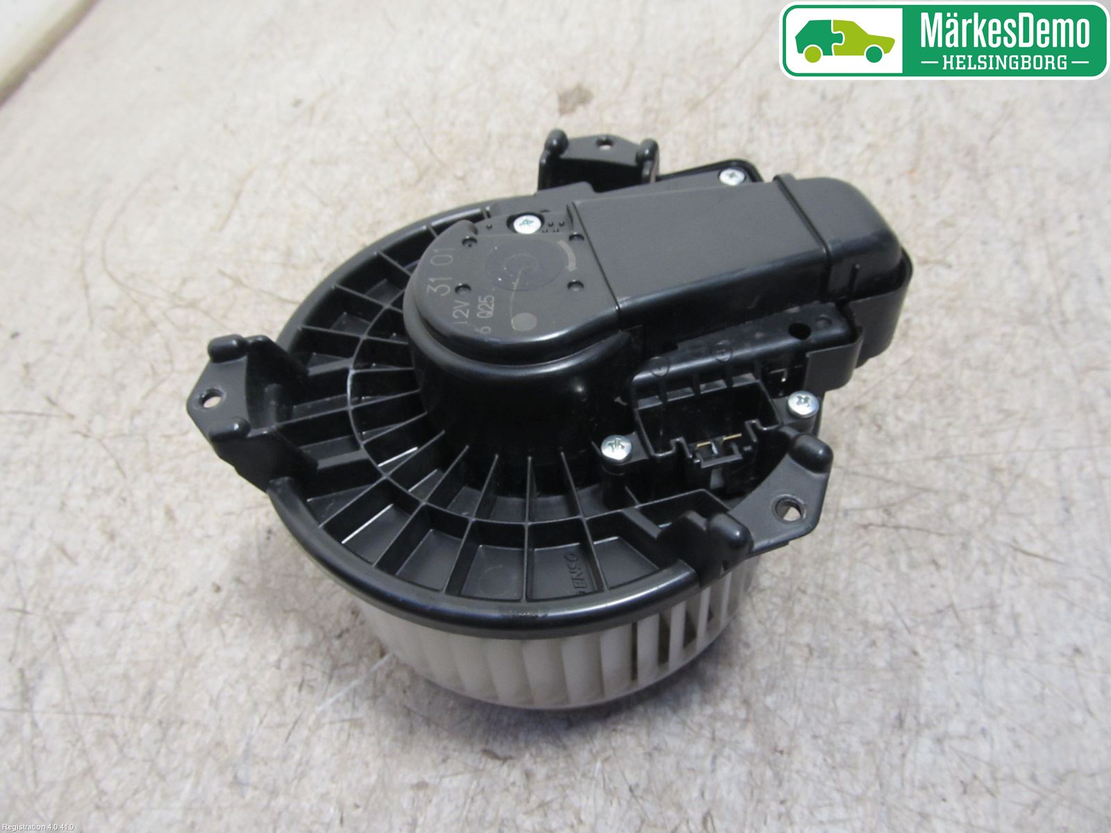 Toyota YARIS XP130 12-14 Värmefläkt