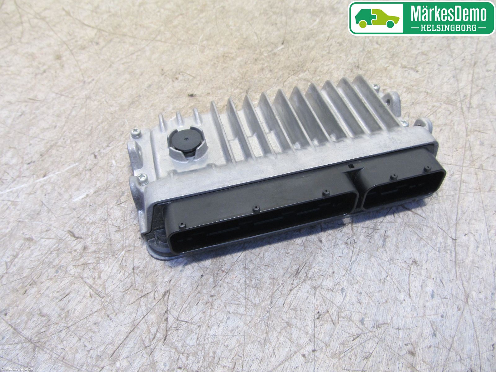 Toyota YARIS XP130 12-14 Styrenhet Insprut Bensin