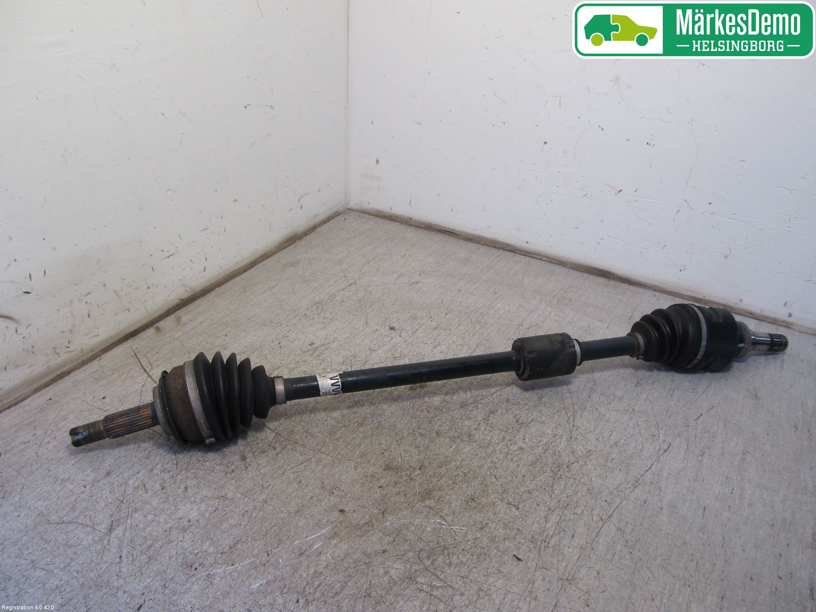Toyota YARIS XP130 12-14 Drivaxel Fram Höger