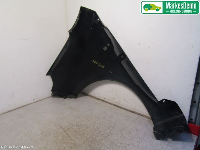 Renault TWINGO II 07-16 Skärm Fram Höger