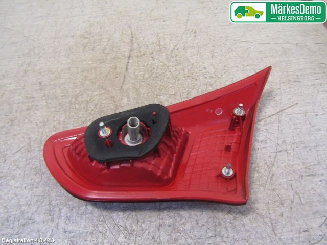 Mitsubishi LANCER 07-14 Bakljus Lucka Vä