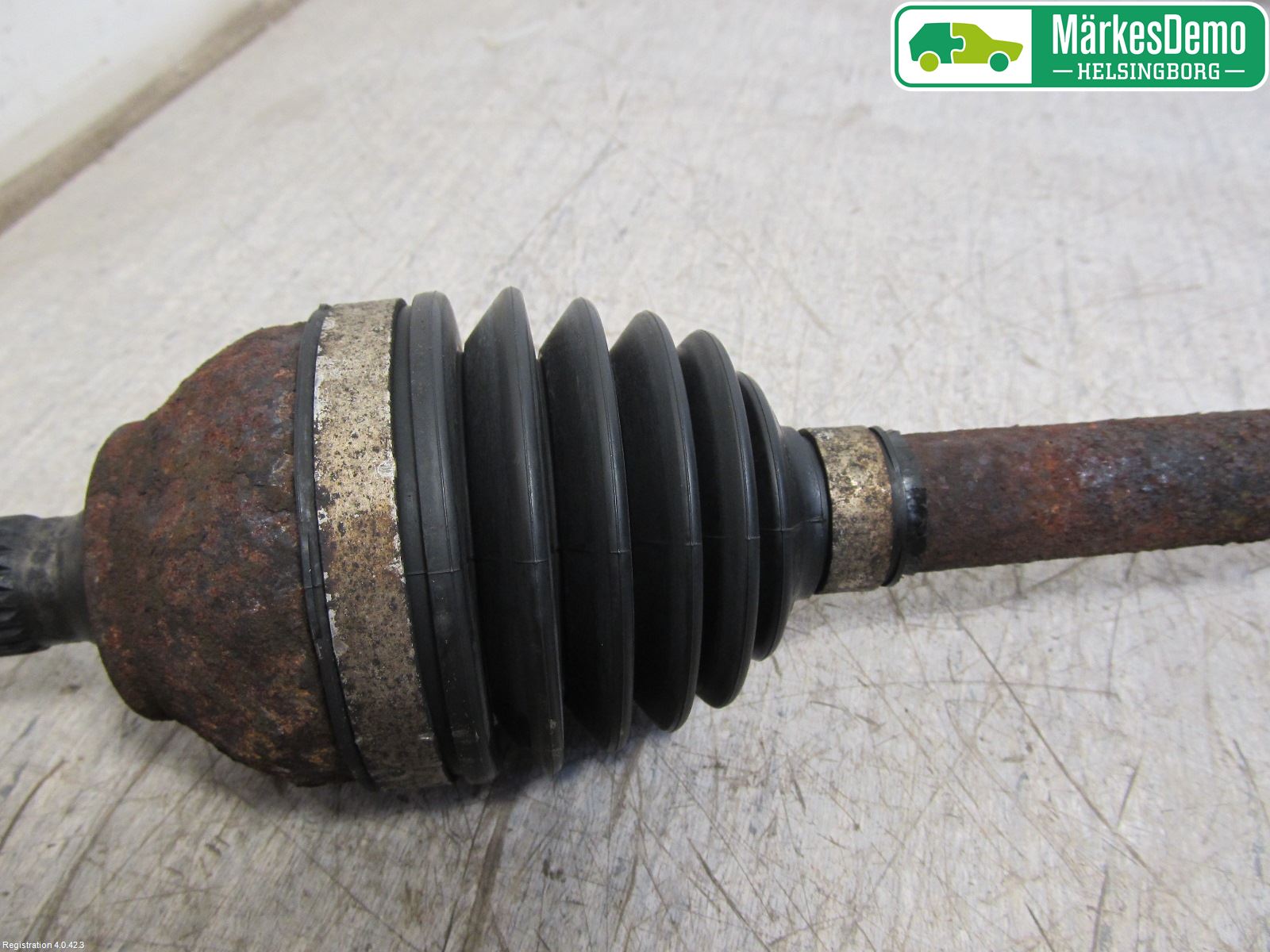 Citroen C3 10-17 Drivaxel Fram Vänster