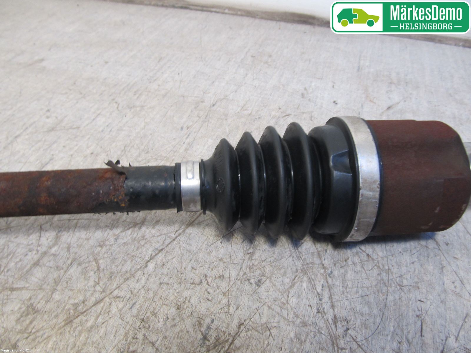 Citroen C3 10-17 Drivaxel Fram Vänster