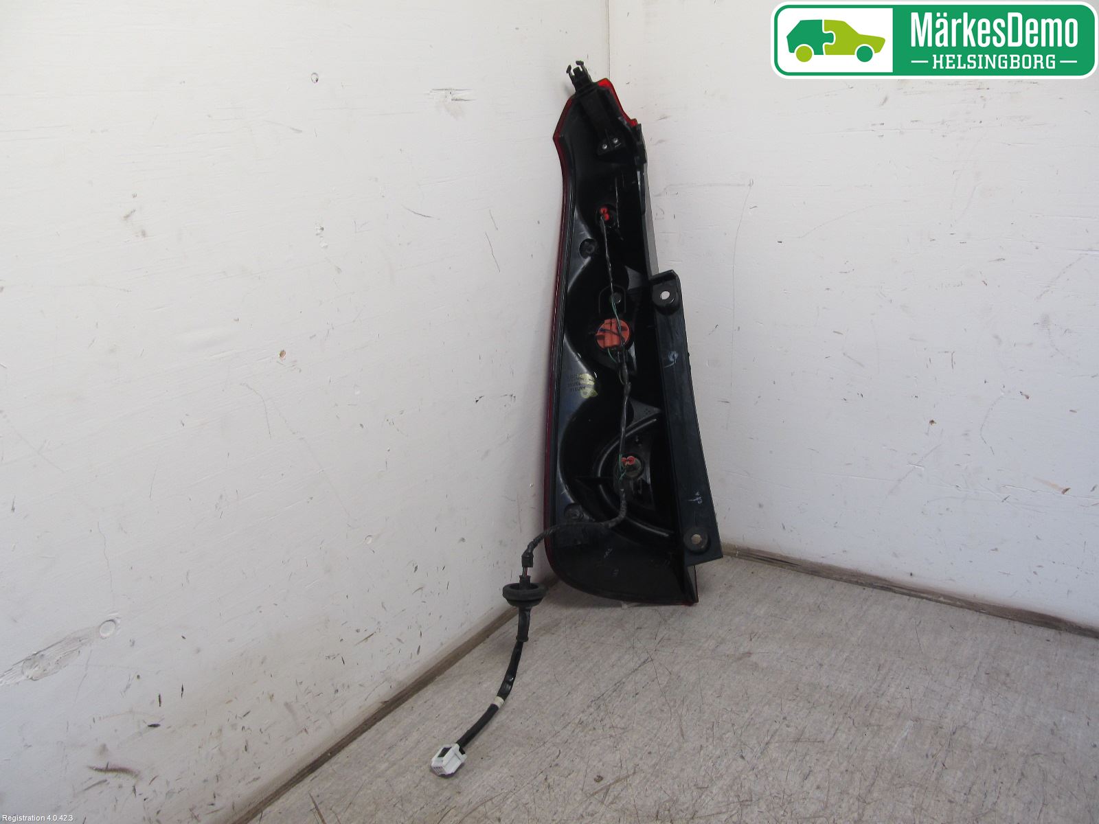 Nissan NOTE E11 06-14 Bakljus Höger