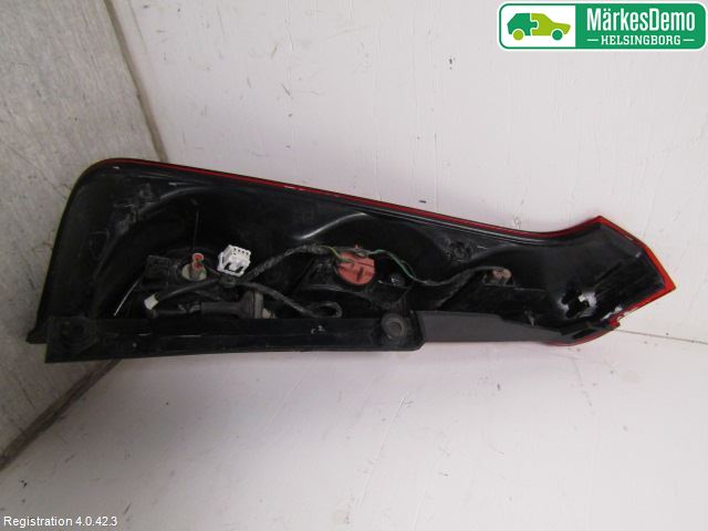 Nissan NOTE E11 06-14 Bakljus Höger