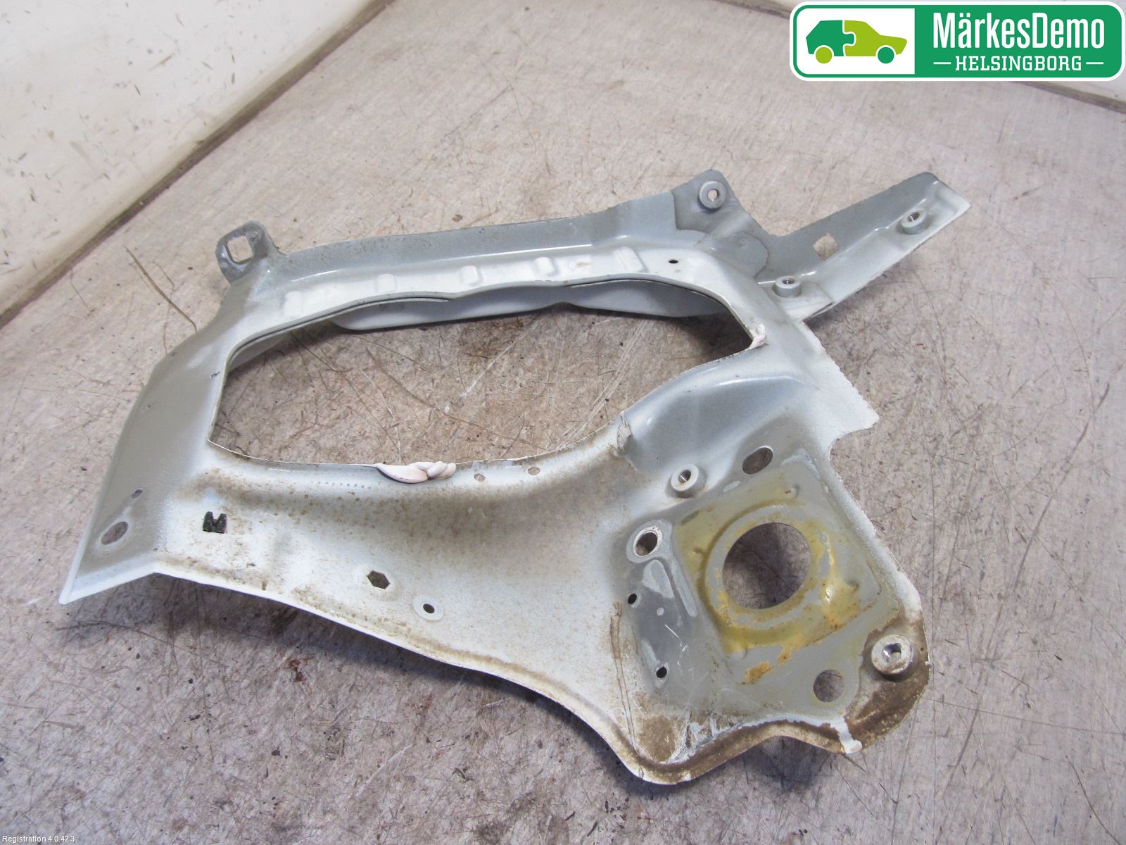 Opel COMBO 02-12 Strålkast Fästsarg