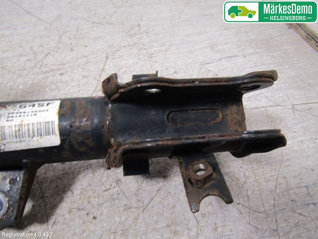 Kia RIO 06-11 Fjäderben Fram Höger