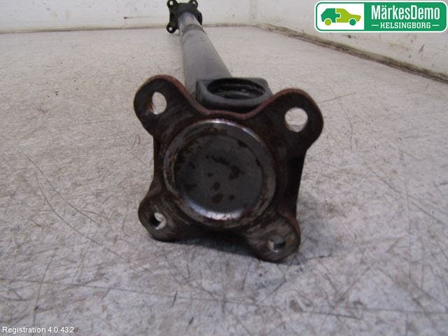 BMW 3 F30/F31/F80 12-19 Mellanaxel Främre