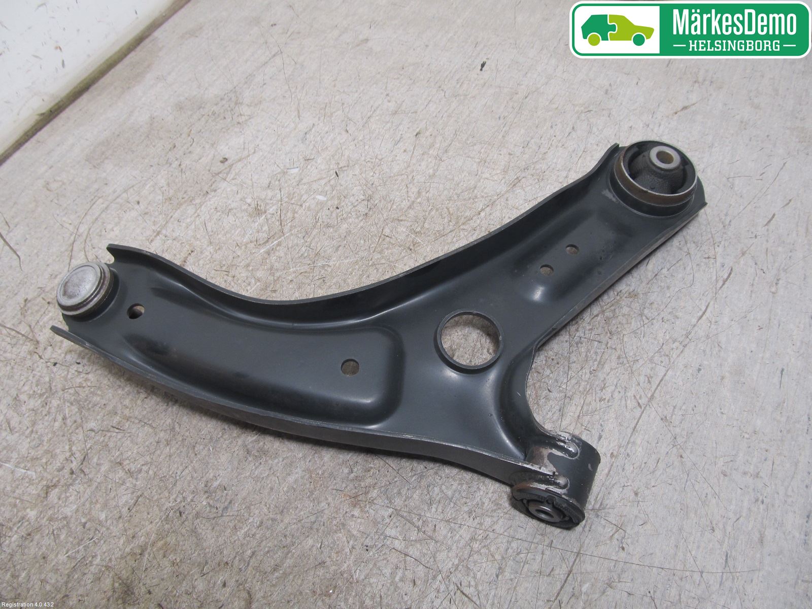 Hyundai i20 GB 15-20 Bärarm Fram Undre Vä