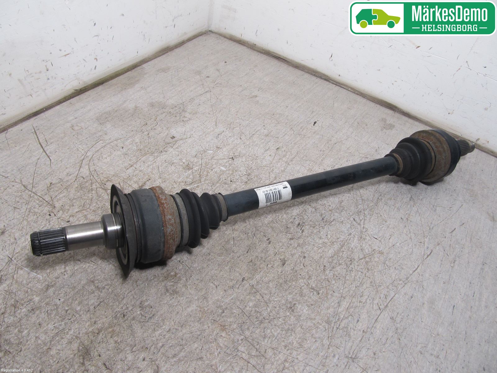 BMW 5 F10/F11/F18 09-17 Drivaxel Bak Vänster