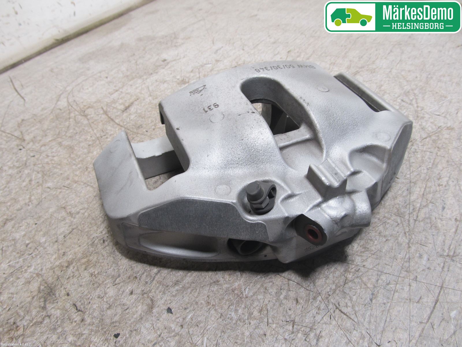 BMW 5 F10/F11/F18 09-17 Bromsok Fram Höger