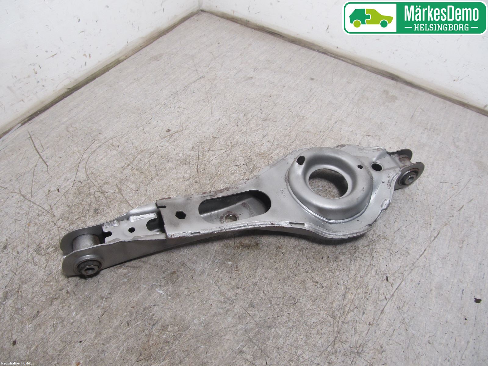 Ford FOCUS 08-11 Bärarm Bak Vänster