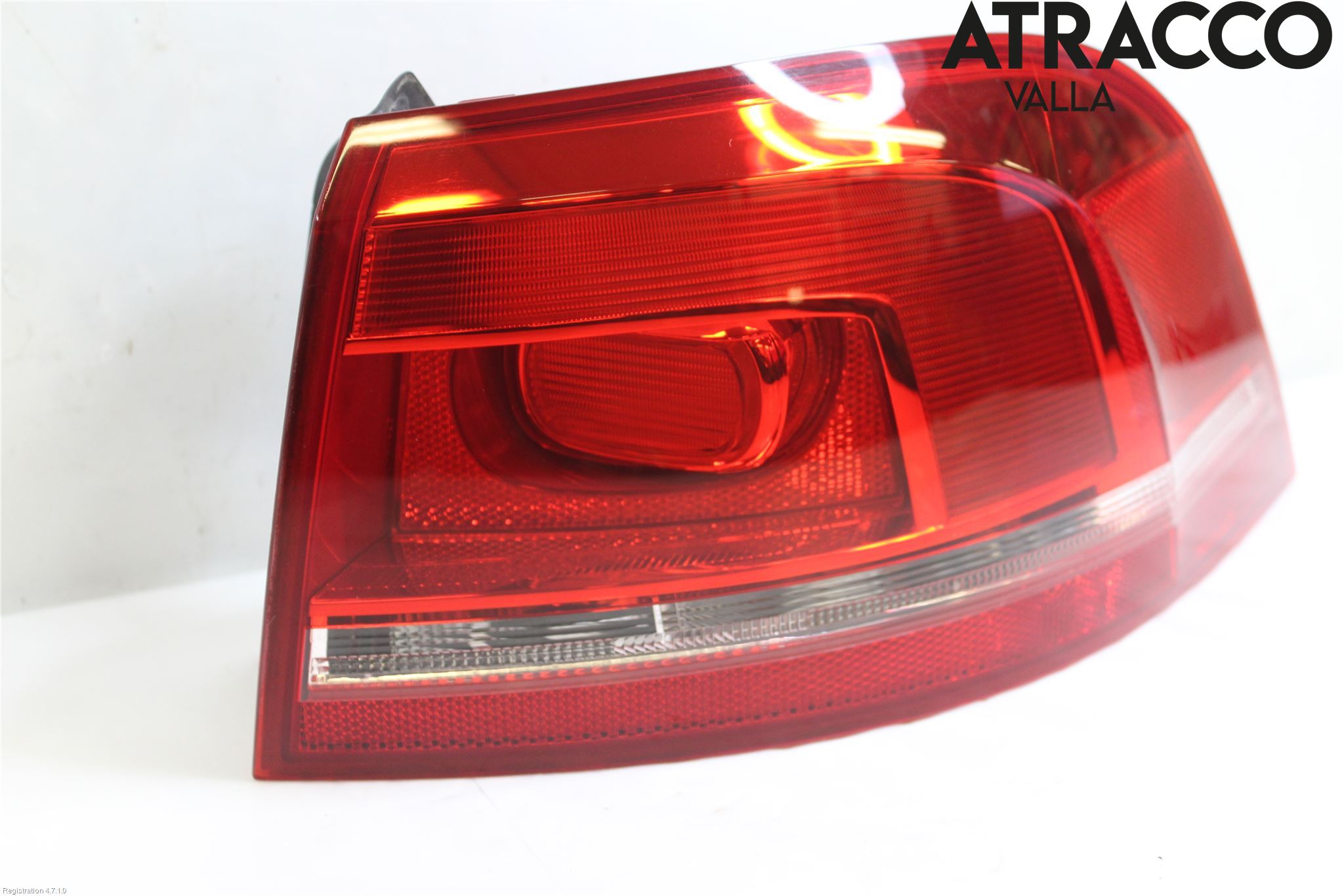 Volkswagen VW PASSAT 11-14 Bakljus Höger