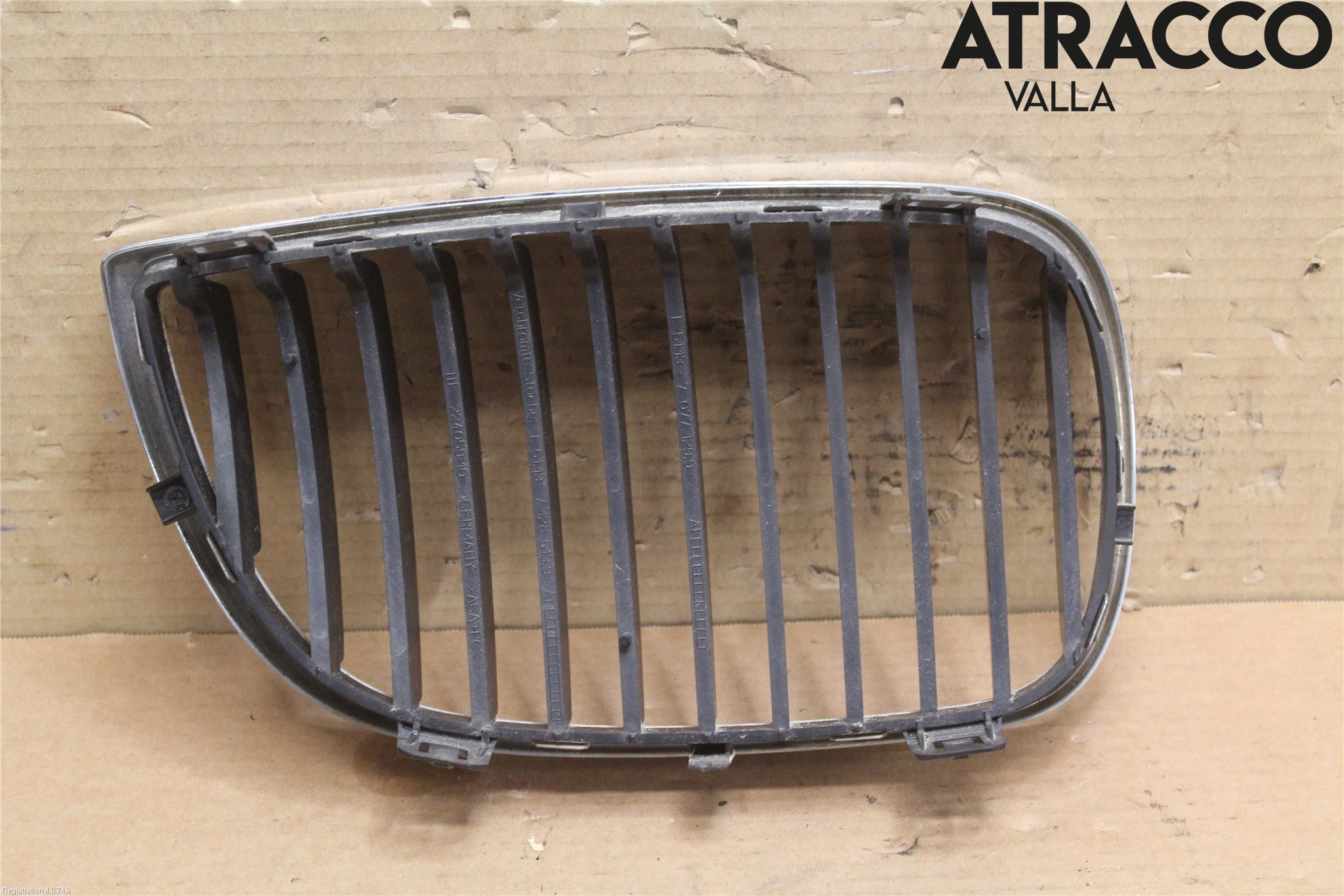 BMW 1 E87/81 5D/3D 03-11 Grilldel Vänster