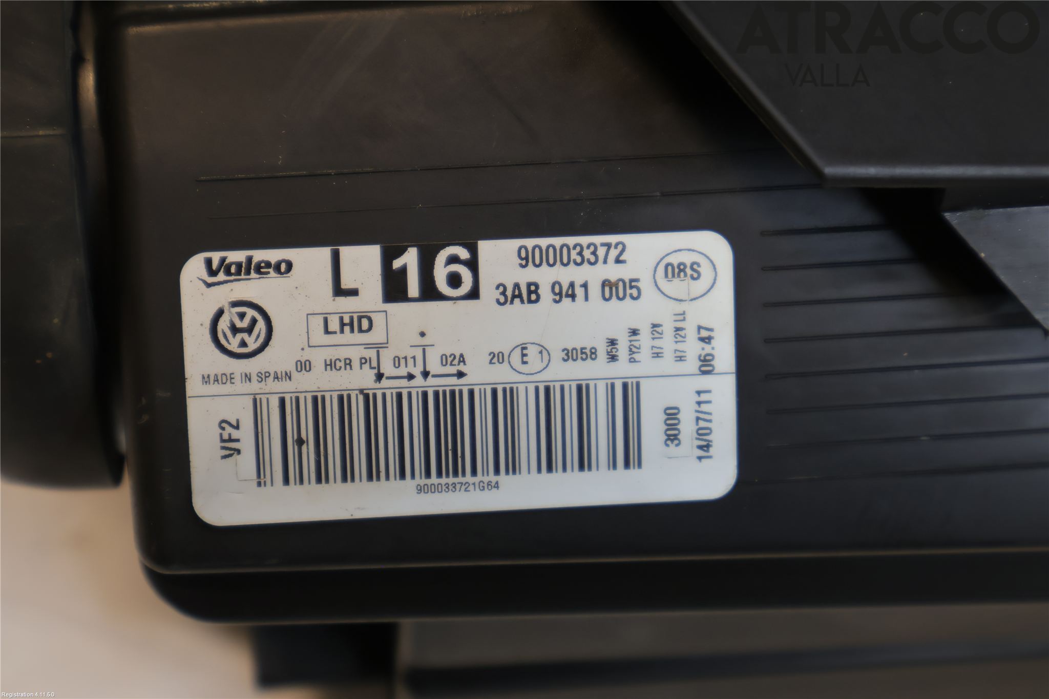 Volkswagen VW PASSAT 11-14 Strålkastare Vänster