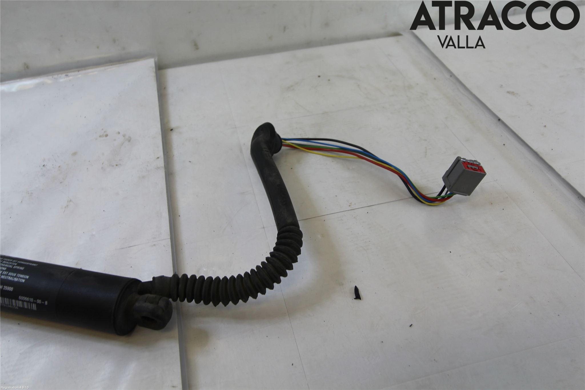 Tesla MODEL S 13- Bakluckeöppnare Automatisk